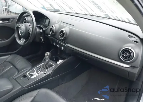 2015 Audi A3 1.8T Premium z USA, uszkodzony, nr VIN WAUACGFF5F1001984